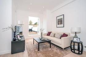 2 bedroom Flat for s...